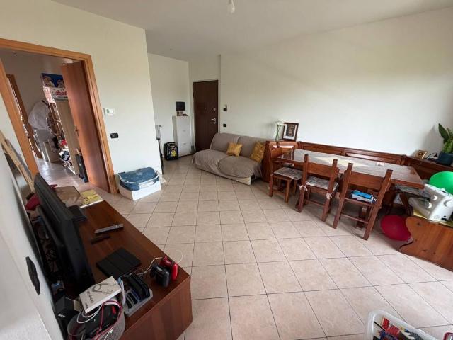 Appartamento in affitto a Desio, Lombardia