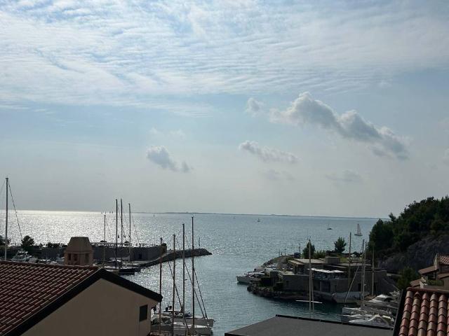 Appartamento in affitto a Borgo San Mauro / Naselje Svetega Mavra, Aurisina