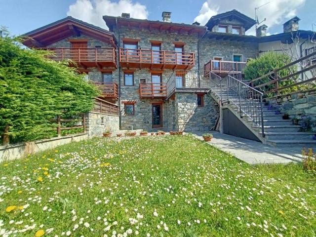 Appartamento in affitto a Emarese, Aosta