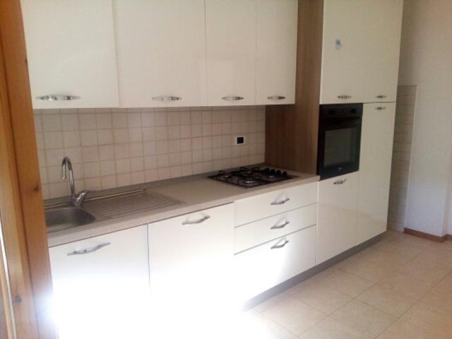 Appartamento in affitto a Cerro Maggiore, Lombardia