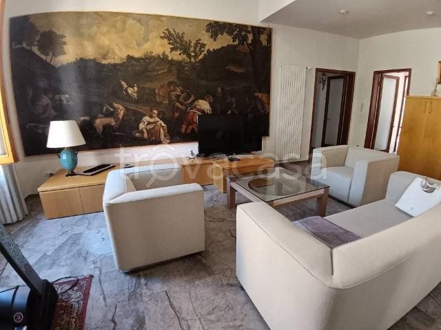 Appartamento in affitto a Unione dei Comuni Circondario dell'Empolese Valdelsa, Empoli