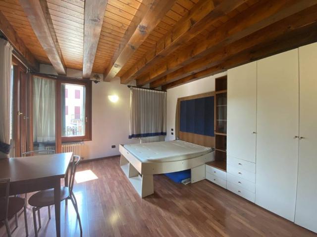 Appartamento in affitto a Este, Veneto