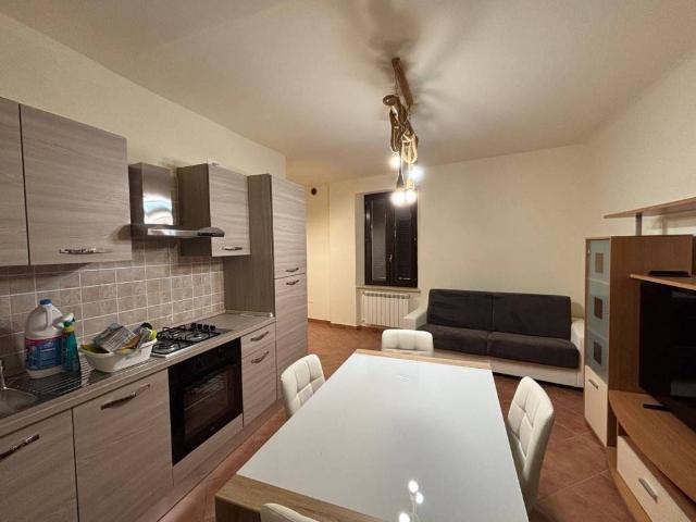 Appartamento in affitto a Borgo, Marche