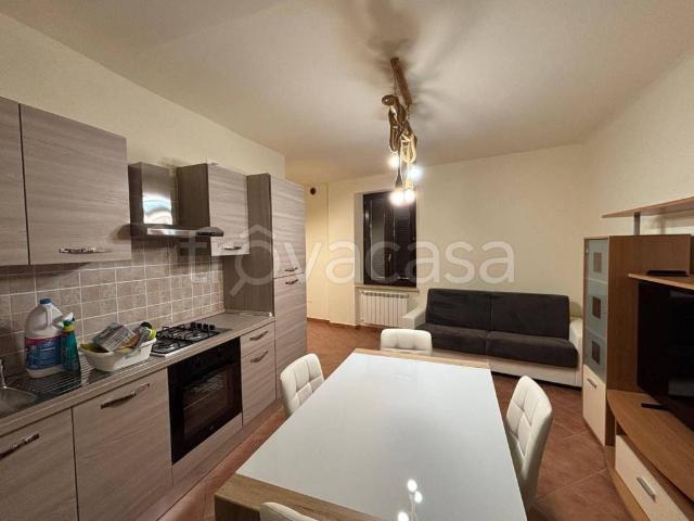 Appartamento in affitto a Borgo, Marche