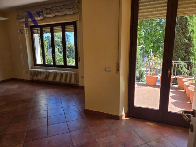 Appartamento in affitto a Centro storico, Marche