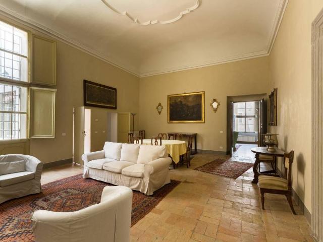 Appartamento in affitto a Centro storico, Marche