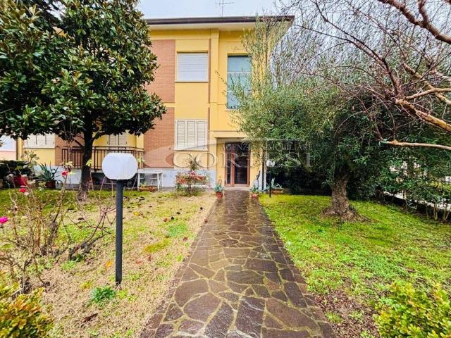 Appartamento in affitto a Trave, Marche