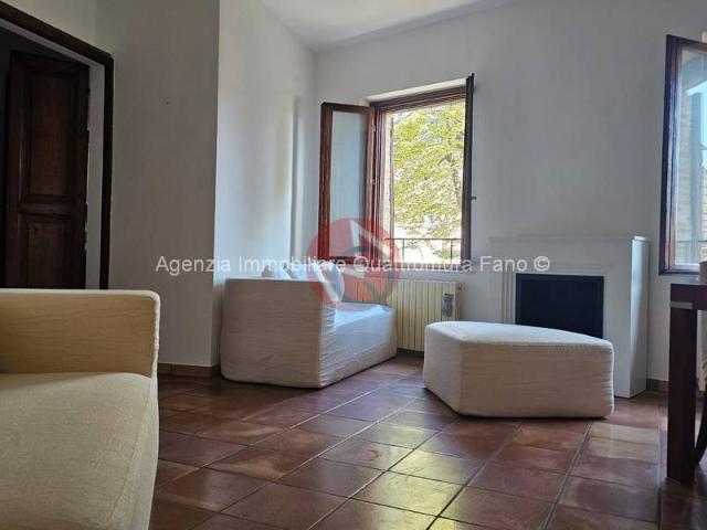 Appartamento in affitto a Centro storico, Marche
