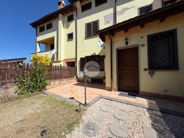 Appartamento in affitto a Fara Sabina, Lazio