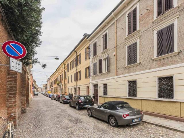 Appartamento in affitto a Centro cittadino, Ferrara