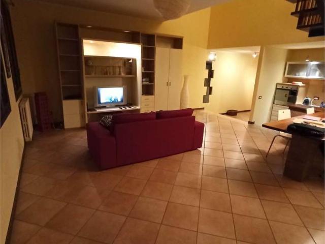 Appartamento in affitto a Ferrara, Reggio Emilia