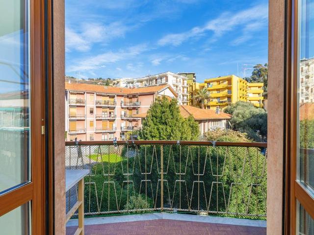 Appartamento in affitto a Finale Ligure, Liguria