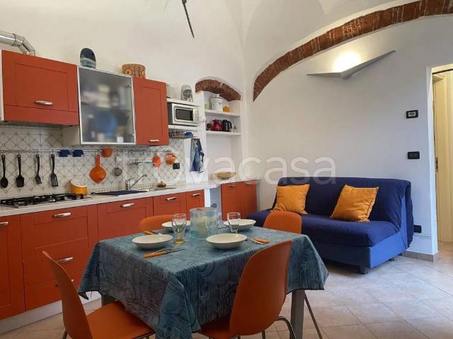Appartamento in affitto a Finalmarina, Finale Ligure