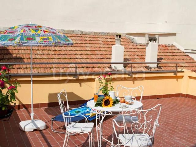 Appartamento in affitto a Finalmarina, Finale Ligure