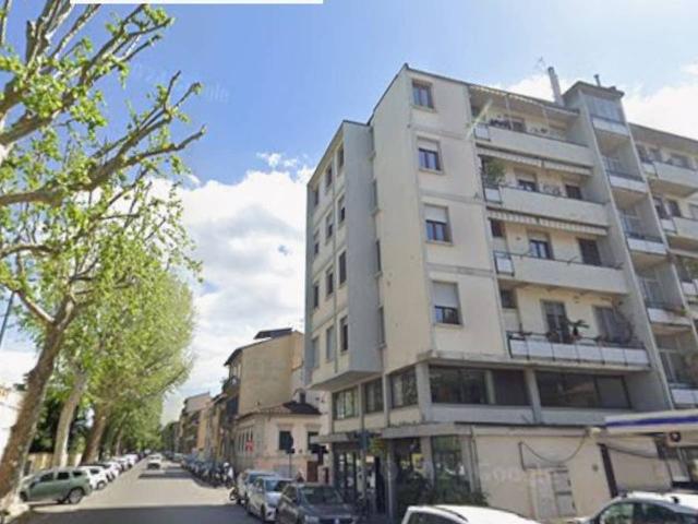 Appartamento in affitto a Quartiere 3, Firenze