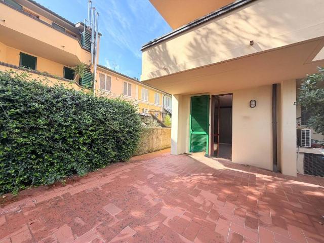 Appartamento in affitto a Brozzi, Firenze