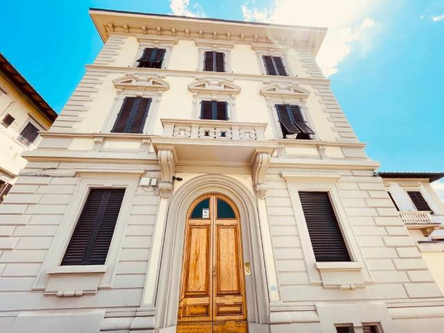 Appartamento in affitto a Quartiere 3, Firenze