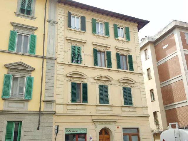 Appartamento in affitto a Quartiere 5, Firenze