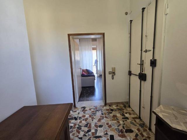 Appartamento in affitto a Quartiere 4, Firenze