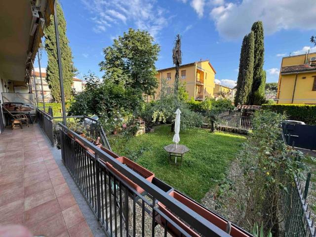Appartamento in affitto a Quartiere 3, Firenze