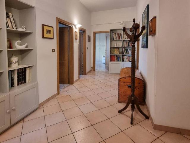 Appartamento in affitto a Quartiere 2, Firenze
