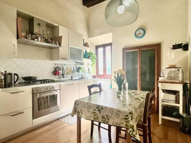 Appartamento in affitto a Serpiolle, Firenze