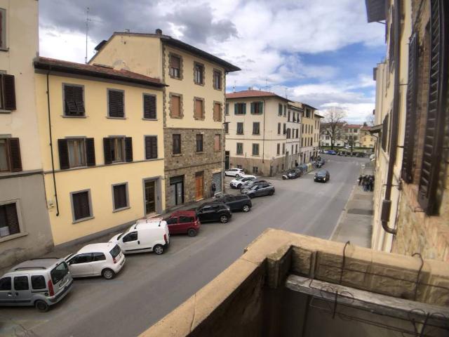 Appartamento in affitto a Quartiere 3, Firenze