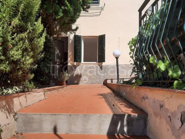 Appartamento in affitto a Serpiolle, Firenze