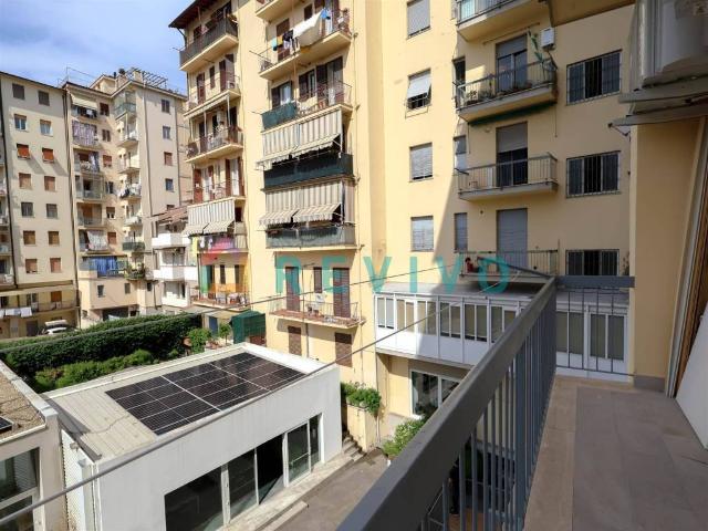 Appartamento in affitto a Quartiere 1, Firenze