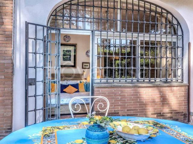 Villa Indipendente in affitto a Fregene, Roma Capitale