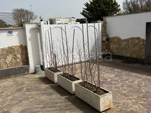Villa Indipendente in affitto a Fregene, Roma Capitale