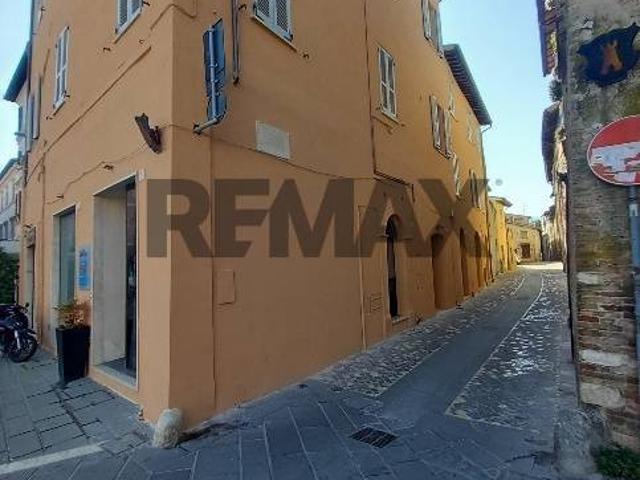 Appartamento in affitto a Borroni, Foligno