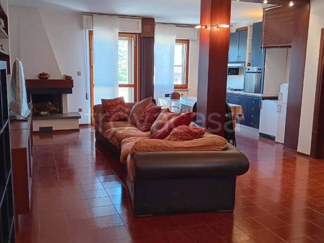 Appartamento in affitto a Foligno, Umbria