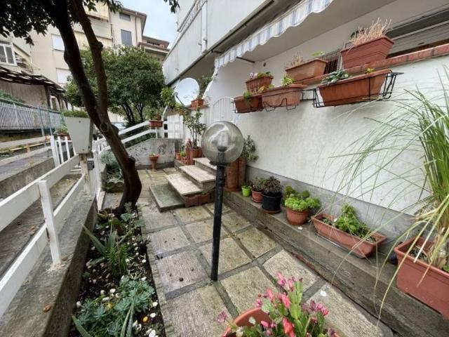 Appartamento in affitto a Follonica, Toscana