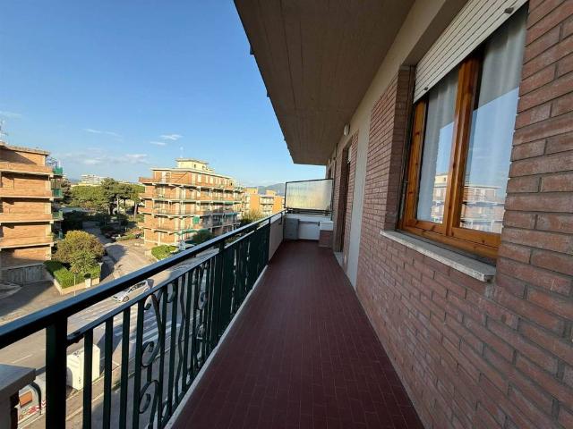 Appartamento in affitto a Follonica, Toscana