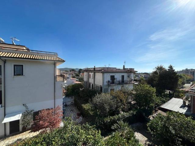 Appartamento in affitto a Gianola, Formia