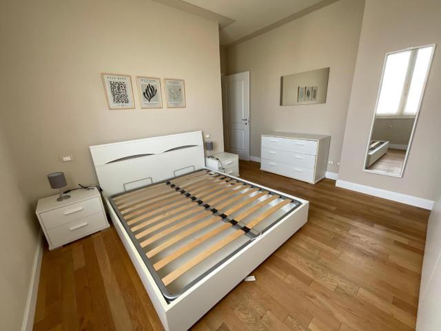 Appartamento in affitto a Centro Direzionale, Prato