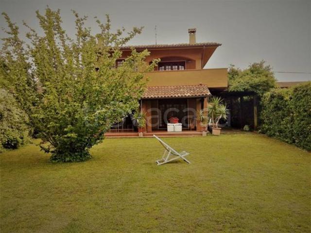 Appartamento in affitto a Vittoria Apuana, Forte Dei Marmi