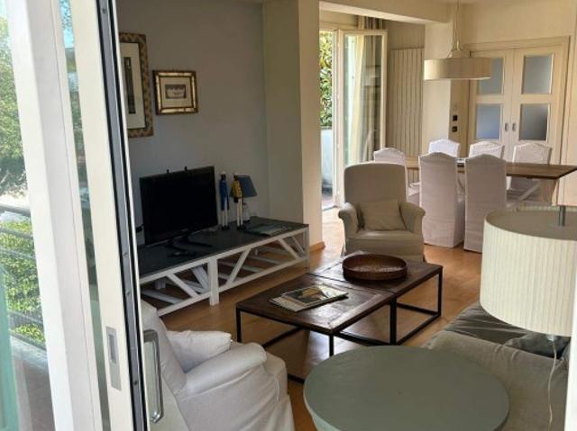 Appartamento in affitto a Vittoria Apuana, Forte Dei Marmi