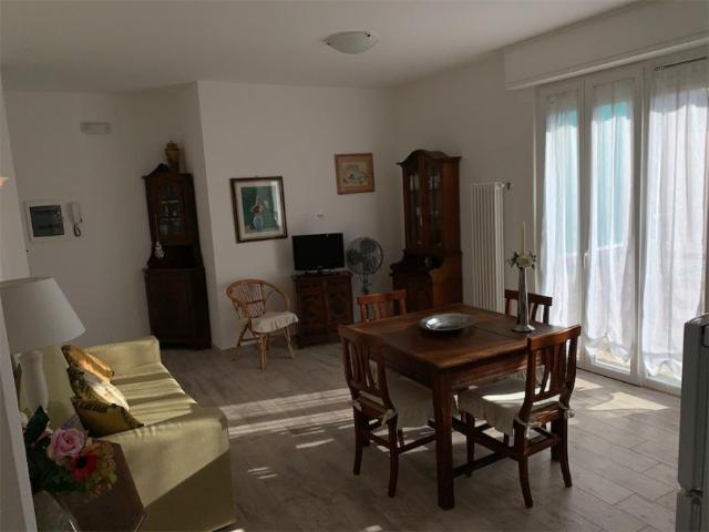 Appartamento in affitto a Vittoria Apuana, Forte Dei Marmi