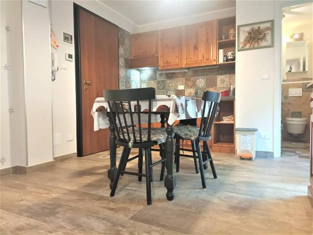Appartamento in affitto a Borgo Stalle Lunghe, Piemonte