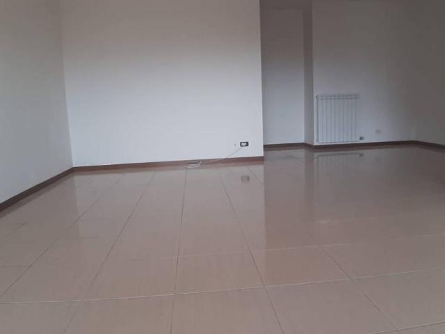 Appartamento in affitto a Frosinone, Lazio