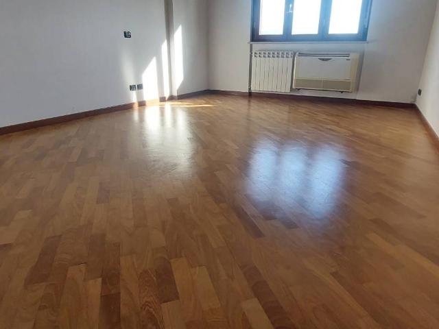 Appartamento in affitto a Frosinone, Lazio