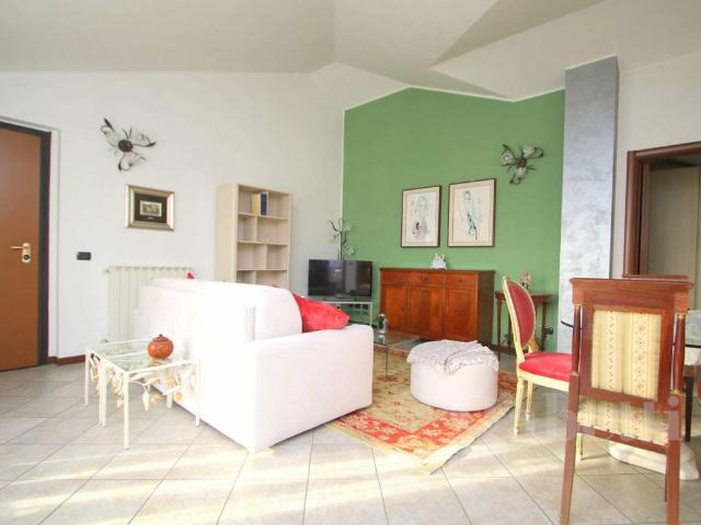Appartamento in affitto a Caiello, Gallarate