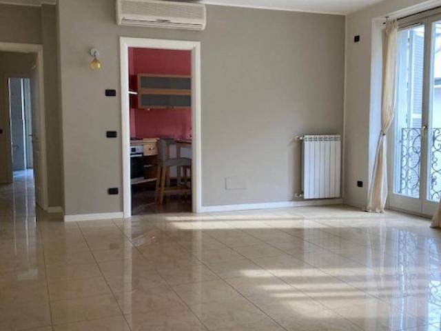 Appartamento in affitto a Centro Storico, Gallarate