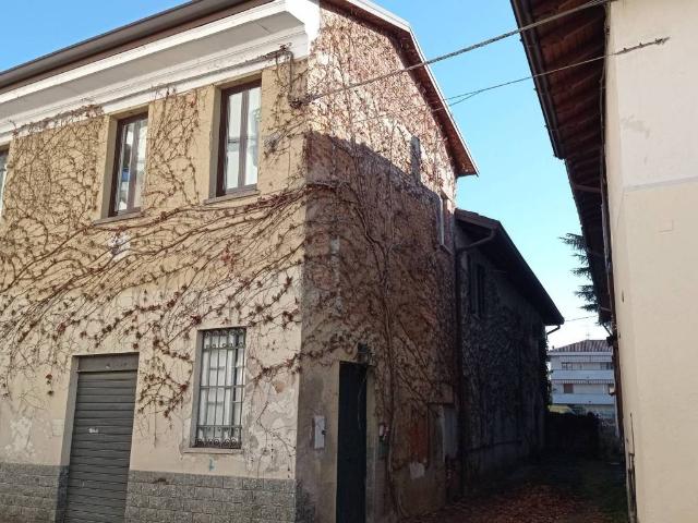 Appartamento in affitto a Arnate, Gallarate