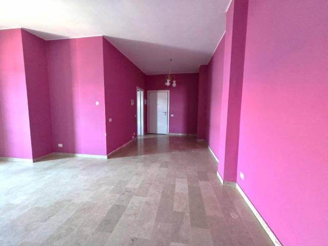 Appartamento in affitto a Centro, Gallarate