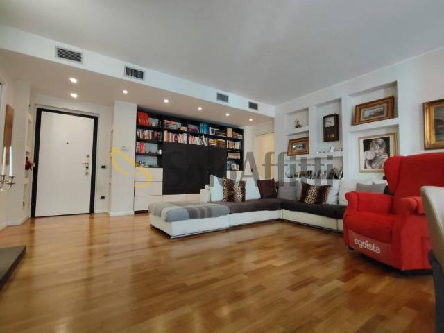 Appartamento in affitto a Centro Storico, Gallarate