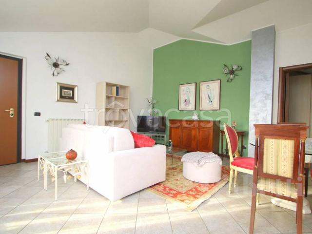 Appartamento in affitto a Caiello, Gallarate