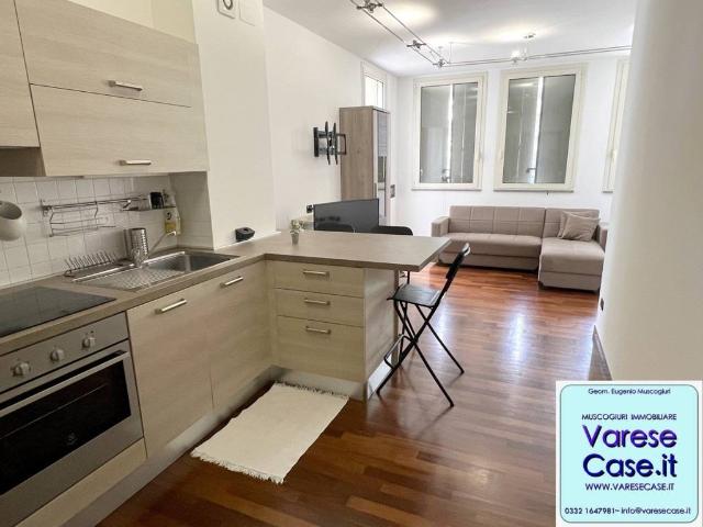 Appartamento in affitto a Centro, Gallarate